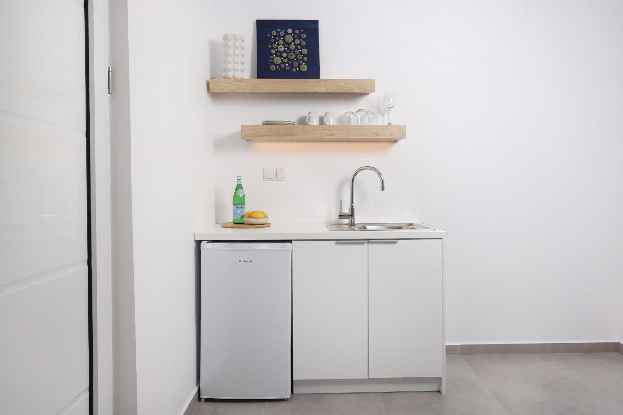 Asterias Premium Holiday Apartments 페프코초리 외부 사진